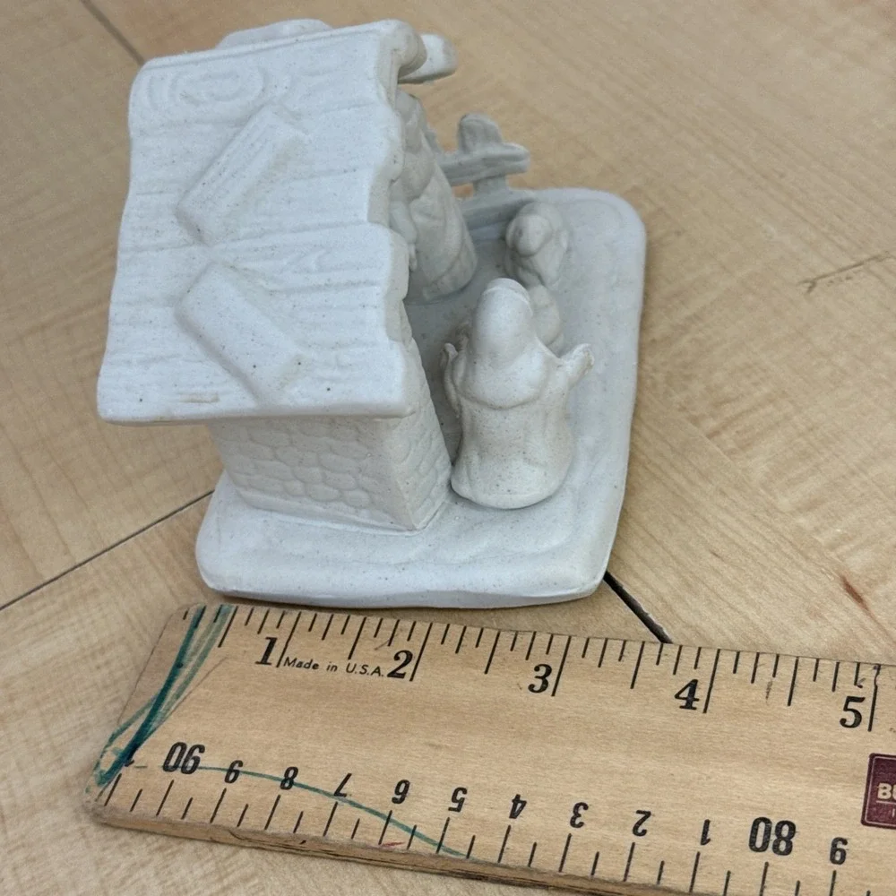 White Porcelain Nativity Figurine One Piece Mary Joseph & Baby Jesus Vintage